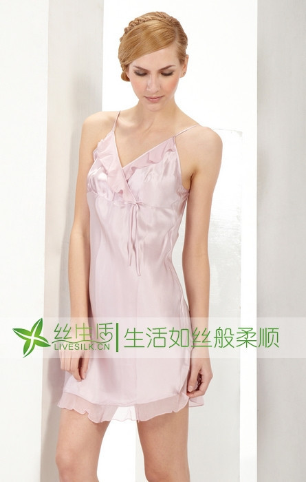 100% mulberry silk sleepwear sexy comfortable real silk sleepwear sleeveless nightgown free shipping