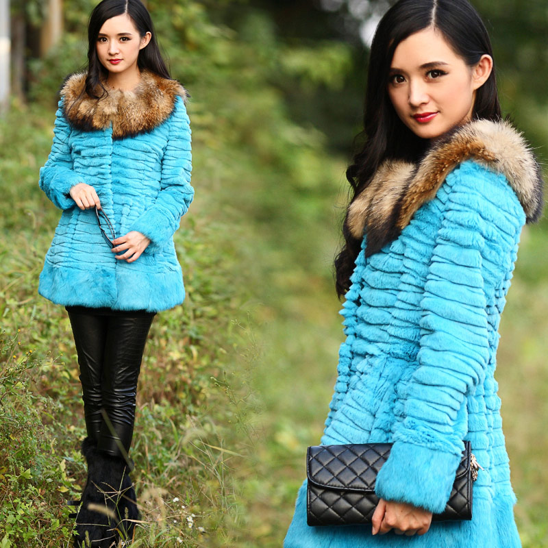 12 Sweets new arrival beautiful blue large fur collar medium-long fur coat noble brief fur