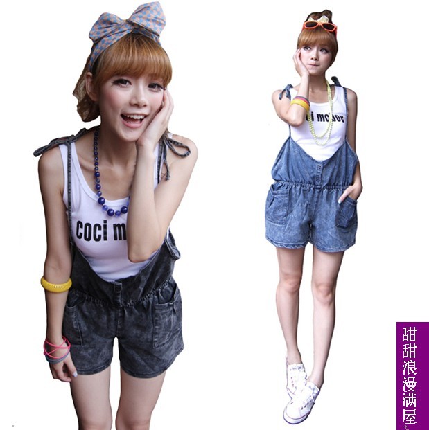 120 2013 summer women's loose denim suspenders shorts c8829 high quality