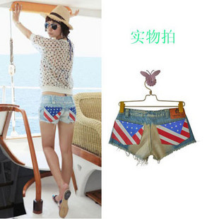 120 women's summer white light color flag slim hip denim shorts 9808