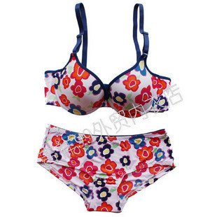 2 6ixty8ight o rsquo . lingerie push up flower set