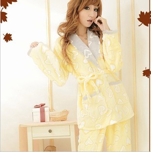 2011 autumn and winter long-sleeve thickening coral fleece women's heart sleepwear lounge set