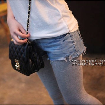 2011 women's plus size loose distrressed denim shorts autumn and winter Women