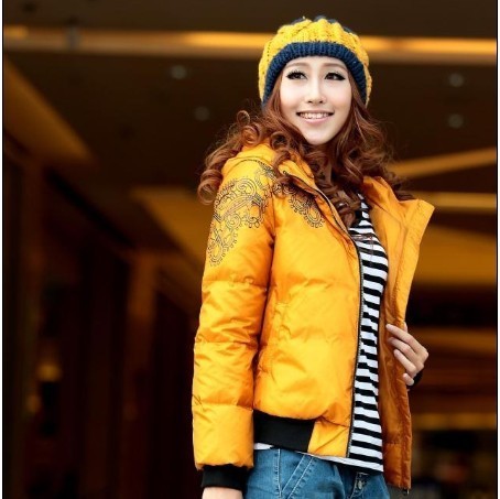 2011b fashion royal print short design down coat Women 2011