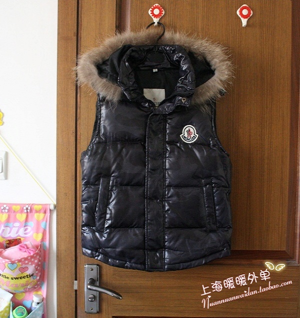 2012 autumn and winter fashion thermal fur collar with a hood down vest plus size available !