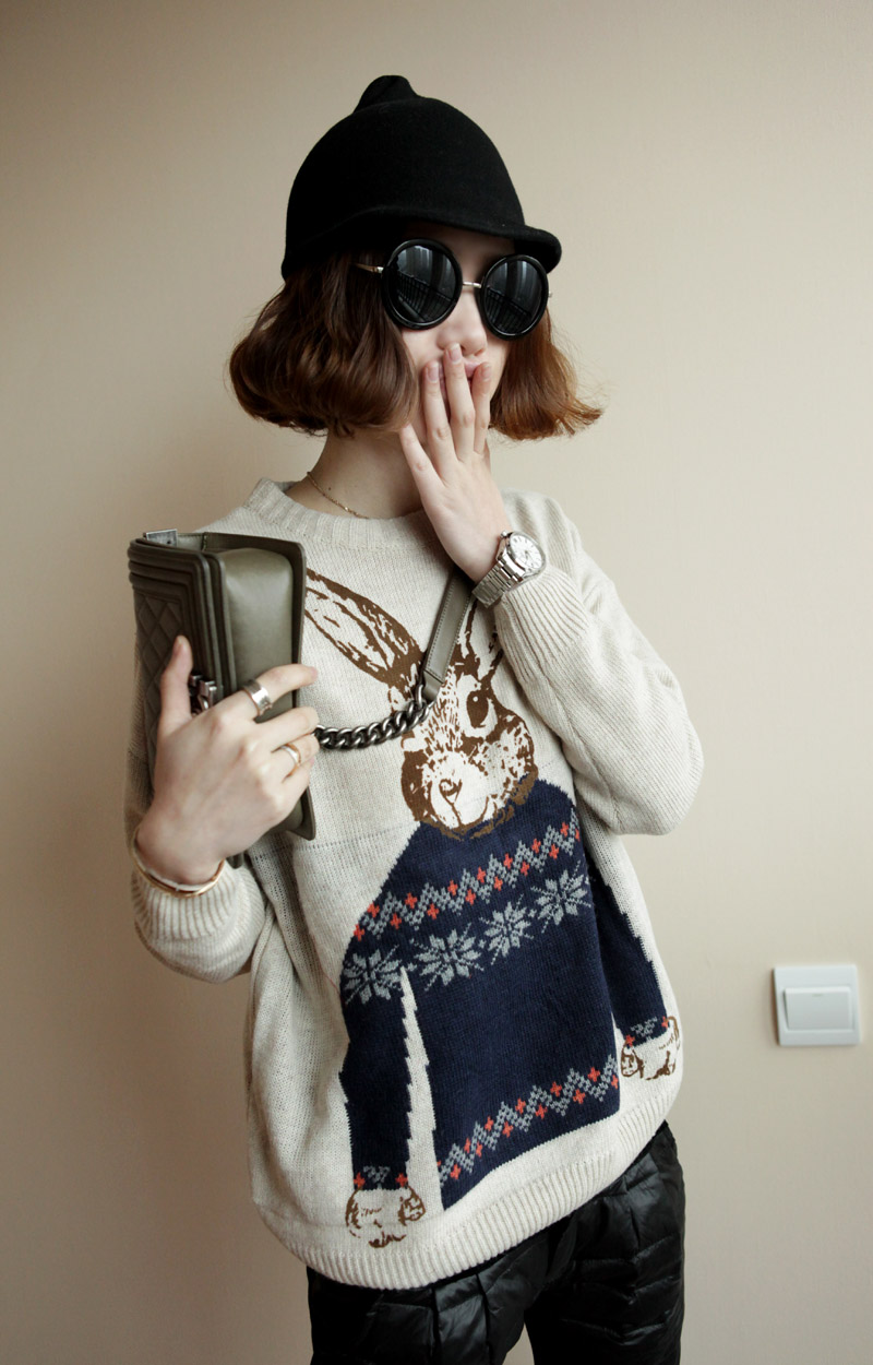 2012 autumn and winter female rabbit print loose batwing sleeve pullover knitted sweater