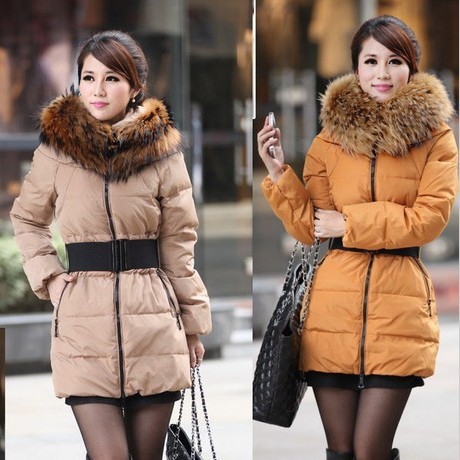 2012 autumn and winter large luxury fur collar down coat female slim medium-long