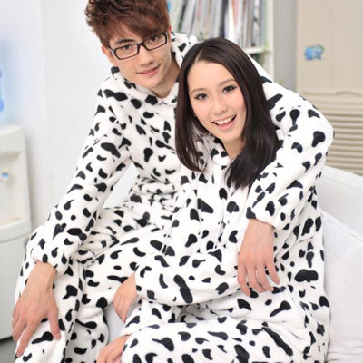 2012 autumn and winter lovers sleepwear leopard print with a hood thickening coral fleece sleep set