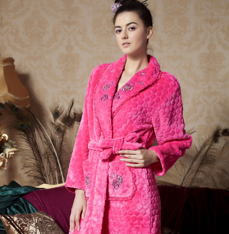 2012 autumn and winter new arrival fanny women's super soft coral fleece robe sleepwear robe bathrobes lounge