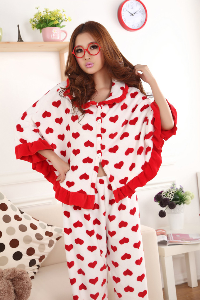 2012 autumn and winter sleepwear heart coral fleece thickening batwing sleeve lounge