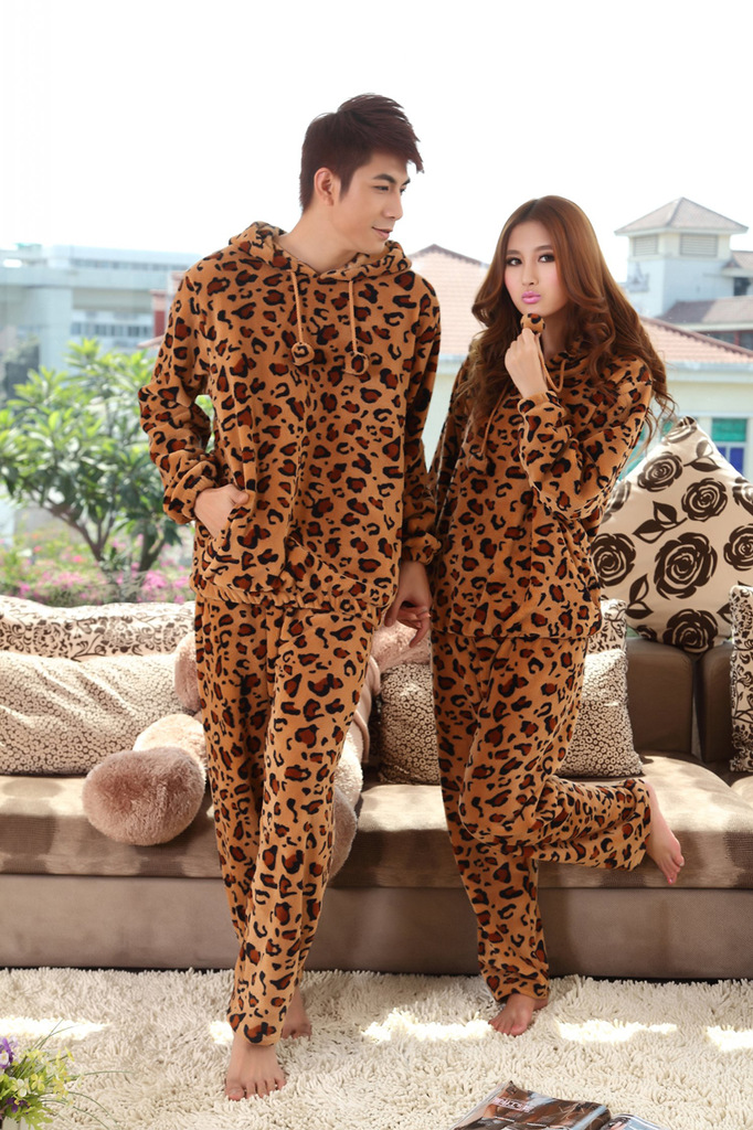 2012 autumn and winter sleepwear tiger leopard print with a hood lovers thickening coral fleece lounge