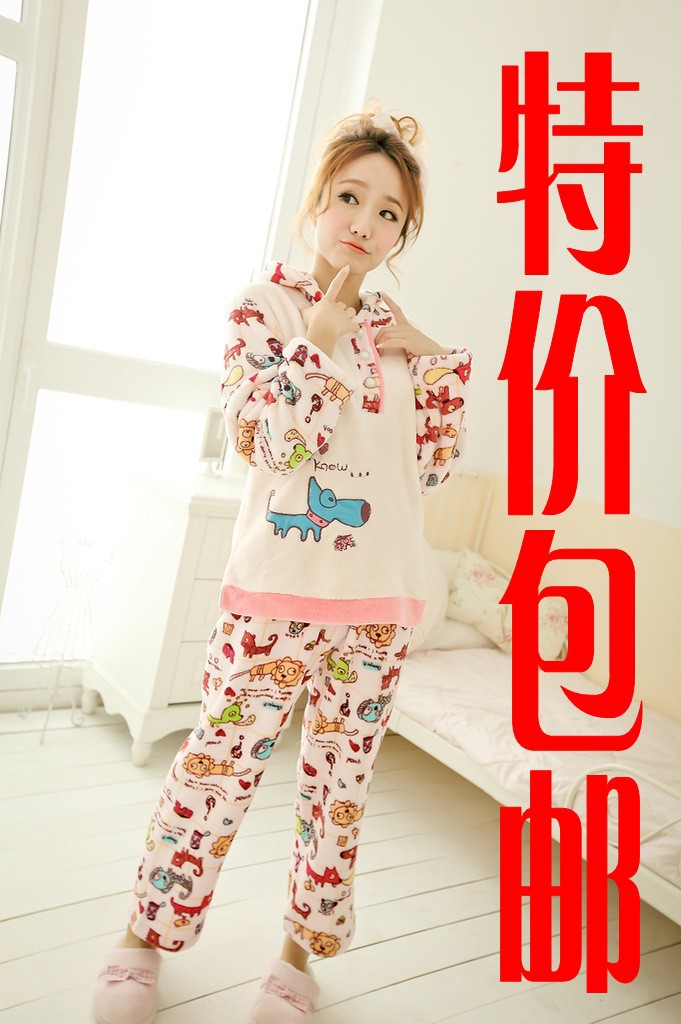 2012 autumn and winter thick classic penitently dog Women coral fleece sleep set lounge