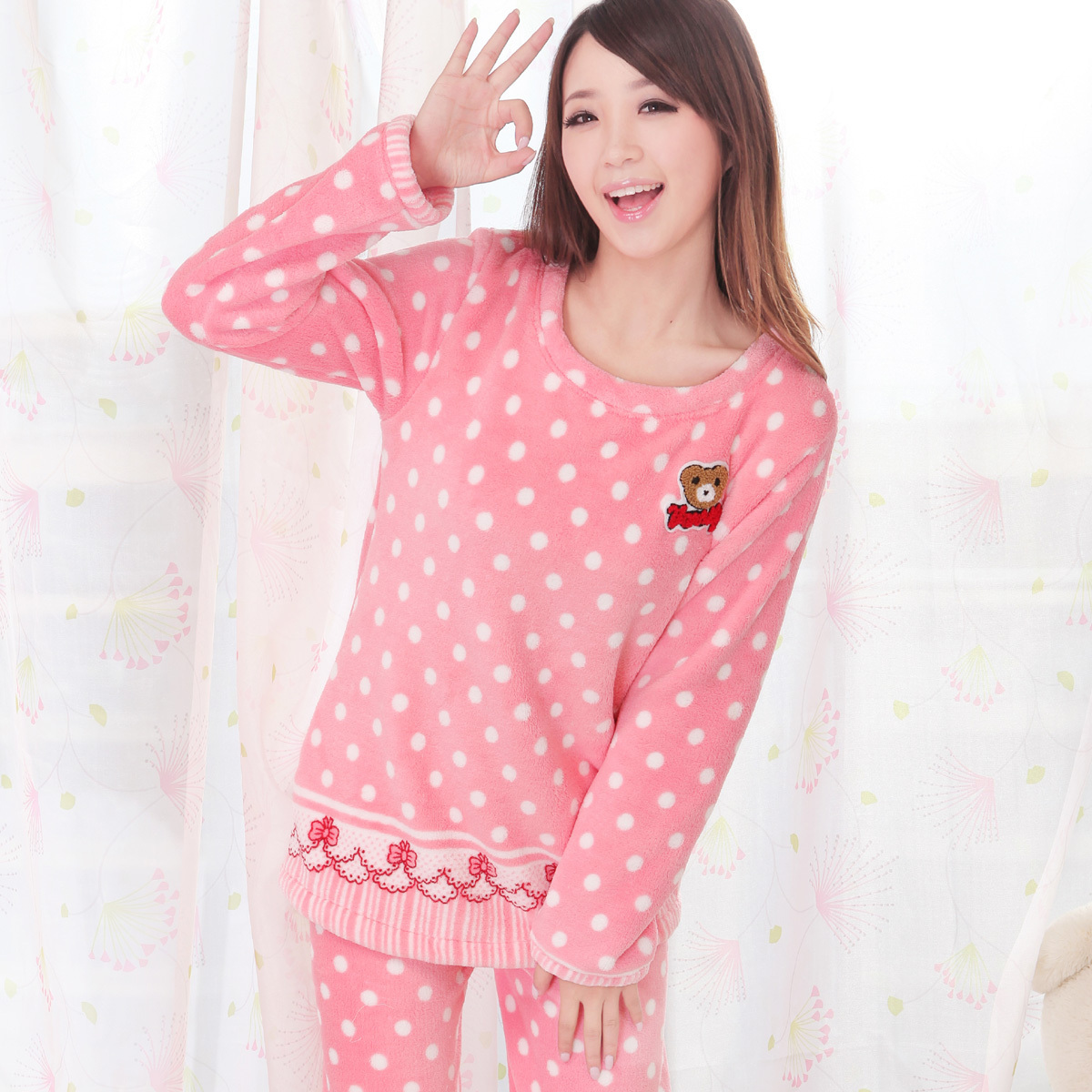 2012 autumn and winter women's long-sleeve thickening coral fleece sleepwear lounge twinset (PJ001)