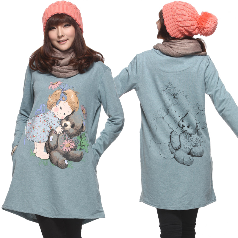 2012 autumn maternity clothing little girl hold bear loose plus size o-neck long design long-sleeve maternity t-shirt