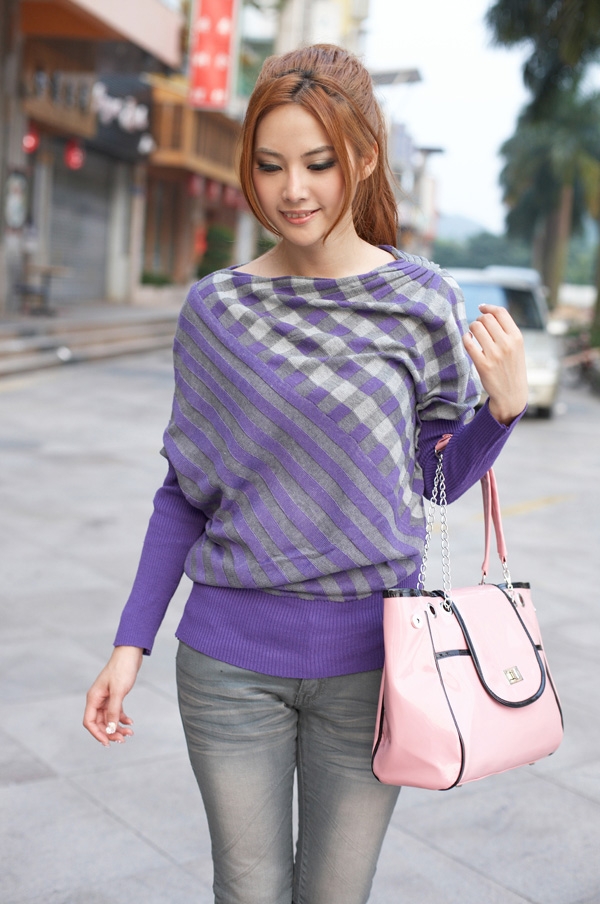 2012 autumn plaid stripe loose batwing sleeve t-shirt sweater female