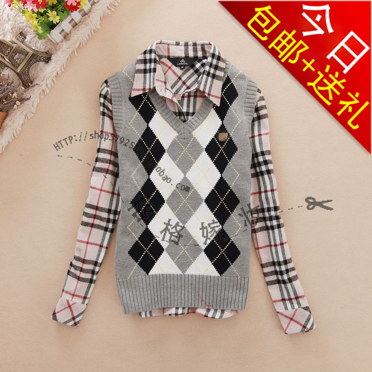 2012 fashion preppy style women's 100% cotton V-neck small sweater vest waistcoat