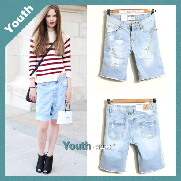 2012 fashion water wash blue hole loose denim capris female mid waist straight knee-length pants