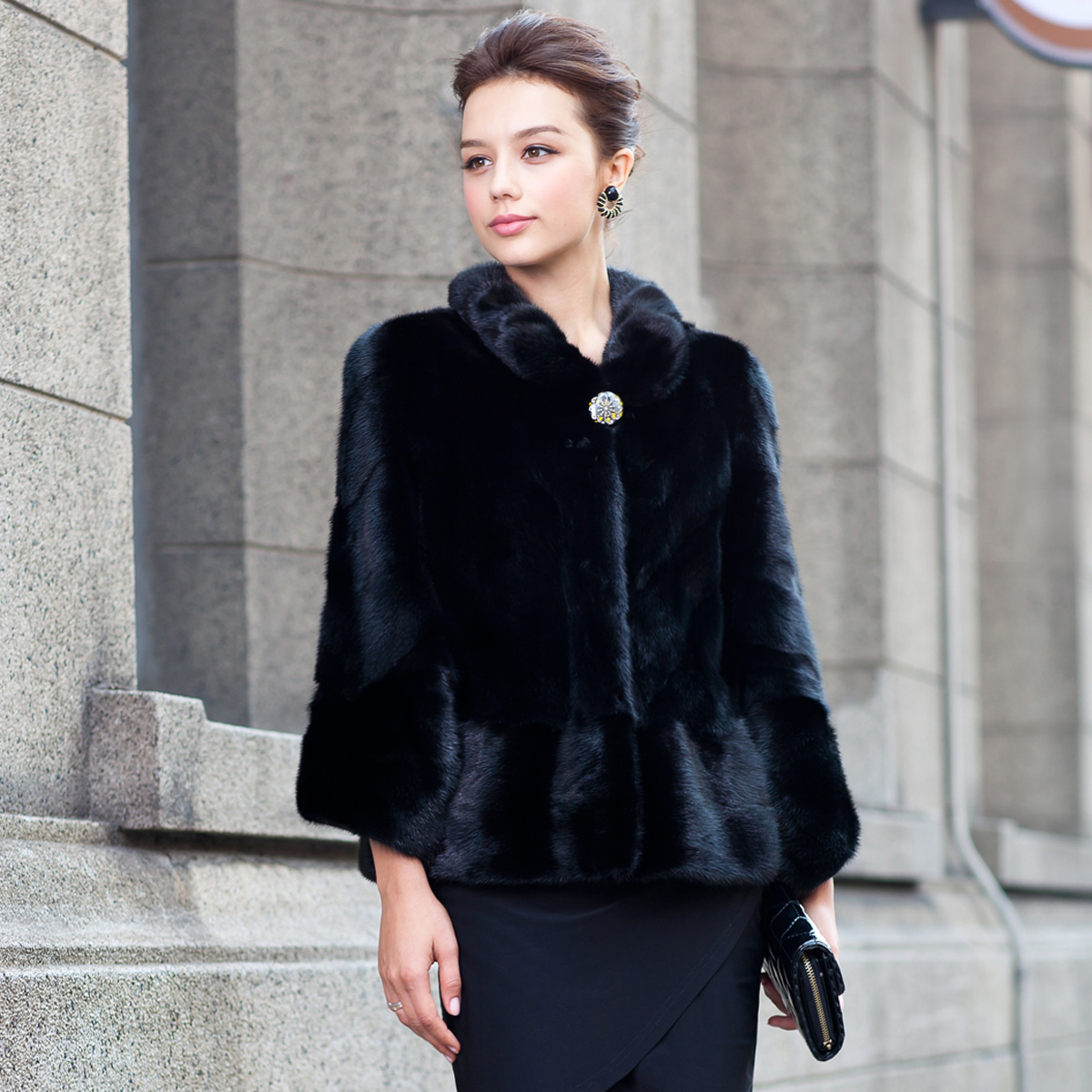 2012 female short design fur coat black fur overcoat lj9013