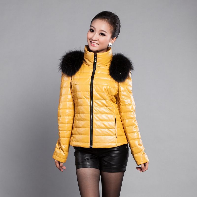 2012 genuine leather clothing sheepskin female fur raccoon fur sheepskin short design genuine leather down coat