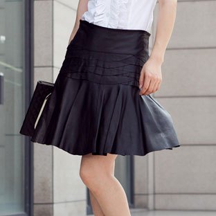 2012 leather skirt bust skirt pleated skirt sheepskin genuine leather skirt black