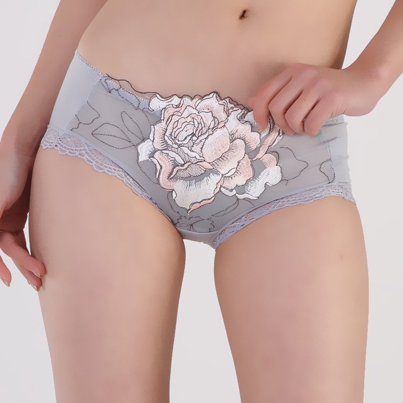 2012 new arrival bamboo fiber seamless sexy rose embrodiery lace women shorts/briefs/underwear,high quality,wholesale