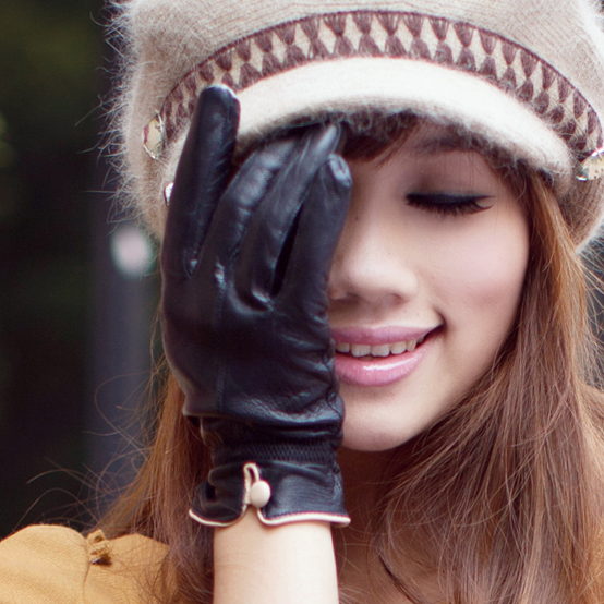 2012 New women's genuine leather gloves winter thermal windproof elegant buckle sheepskin toe