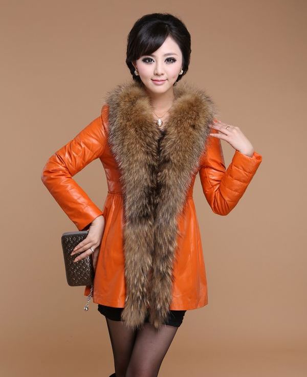 2012 newest noble ladies' Fashion 100% genuine leather fur coat with True fox fur collar ,ladies' down coat\outerwear 12F36