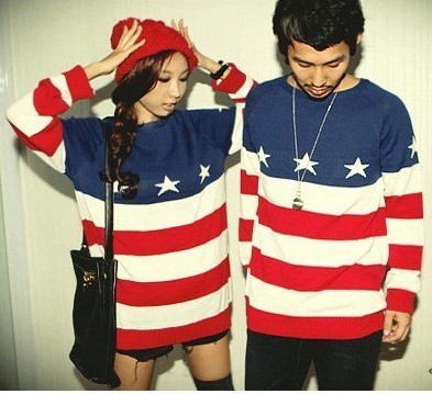 2012 Newly Autumn And Winter Fashion All-match Five-pointed Star Flag Red Stripe Pattern Lovers Sweater LYXF212