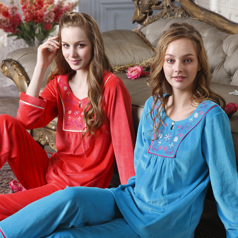 2012 noble velvet Women pullover long-sleeve sleep set solid color casual lounge 29