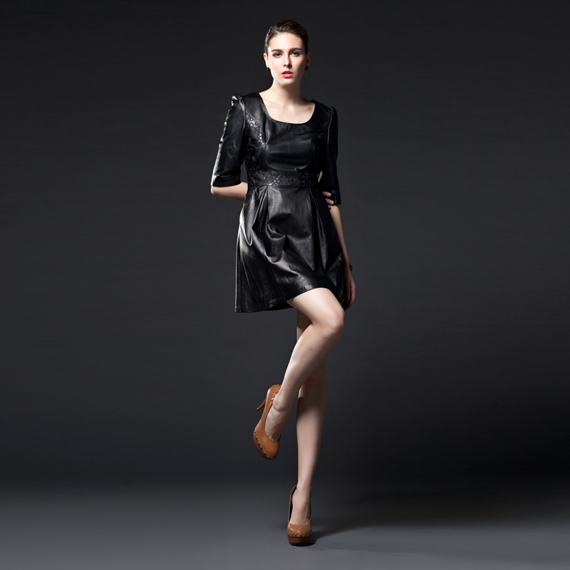 2012 o-neck half sleeve embroidered patchwork a sheepskin genuine leather one-piece dress 12q121