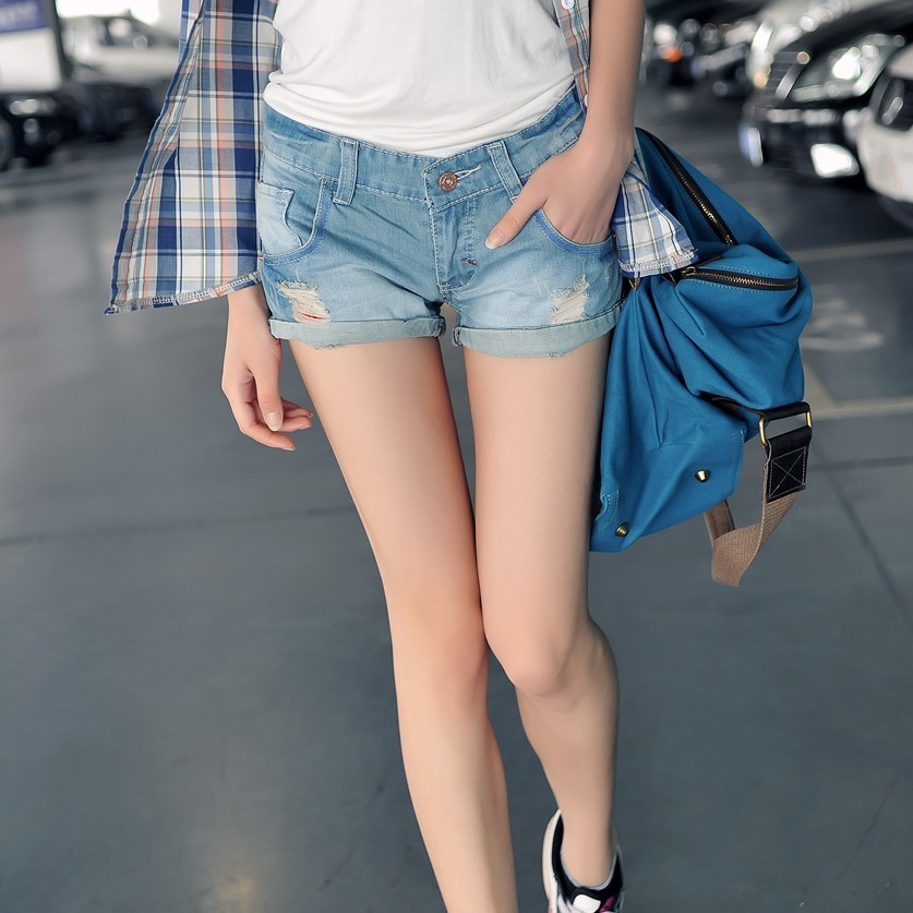 2012 summer denim shorts roll up hem distrressed shorts wearing white summer women's shorts