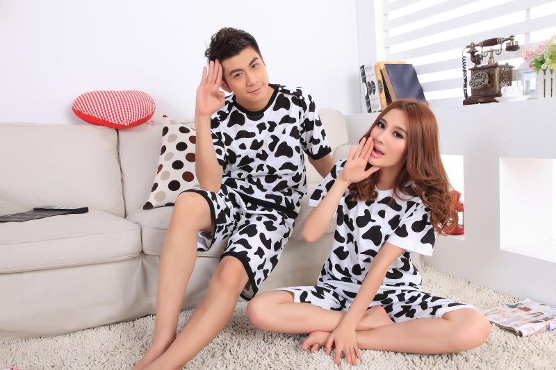 2012 summer lovers cows sploshes 100% cotton short-sleeve lovers sleepwear male female lounge sleepwear