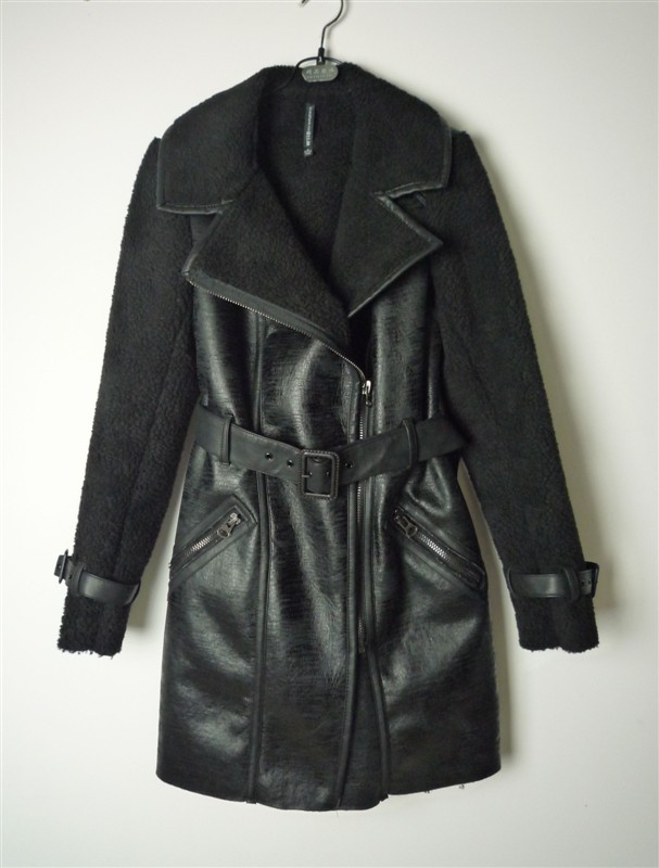 2012 Top Quality Autumn And Winter Fashion Fur One Piece Medium-Long Trench Overcoat Slim Women's Leather Coat