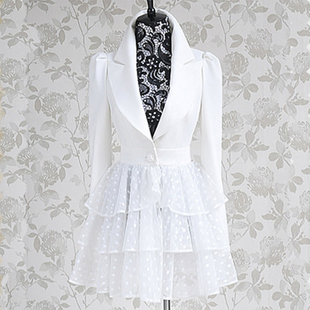 2012 white dot gauze xiangpin multi-layer irregular ruffle slim waist expansion bottom long-sleeve trench