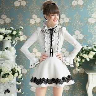 2012 white ruffle black ribbon bow bubble long-sleeve shirt