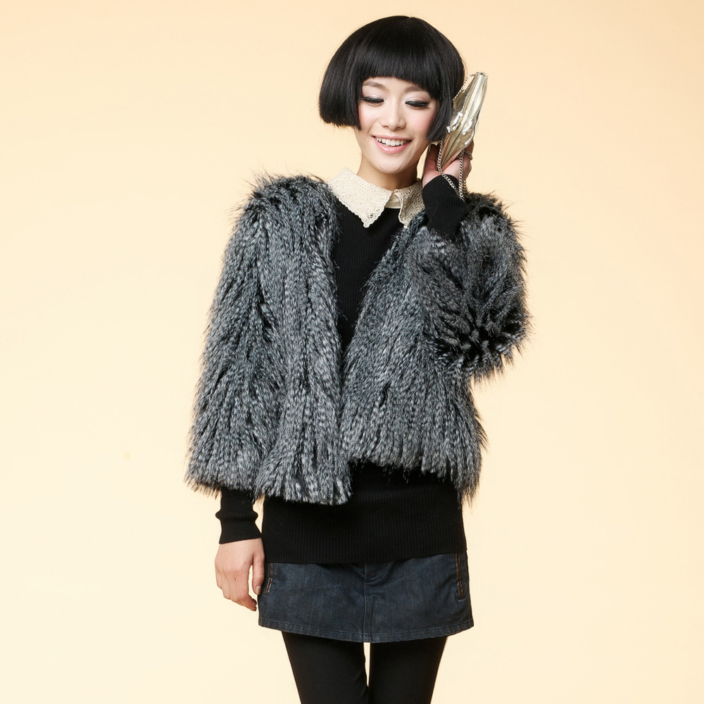 2012 winter new arrival women's fashion noble elegant V-neck fur outerwear