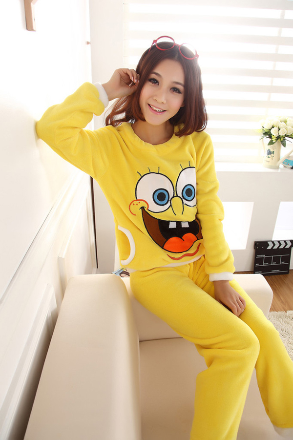 2012  winter Yellow Warm pajamas for women /SpongeBob Coral fleece  Smiley cartoon pajamas  women  Round neck