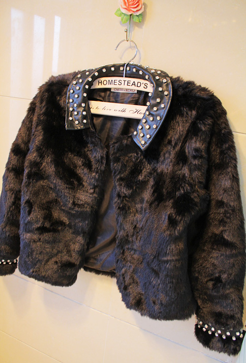 2013 autumn and winter buy women's luxury plush doll fur collar diamond nobility eco-friendly fur short jacket