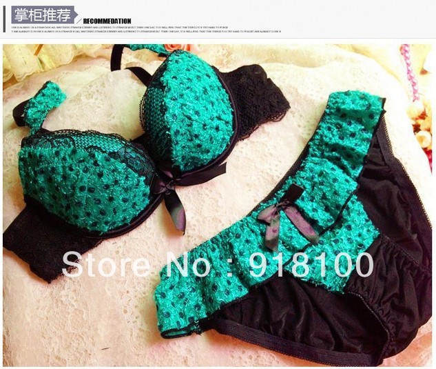 2013 Autumn and winter green plush dot fashion sexy underwear set plunge bra set