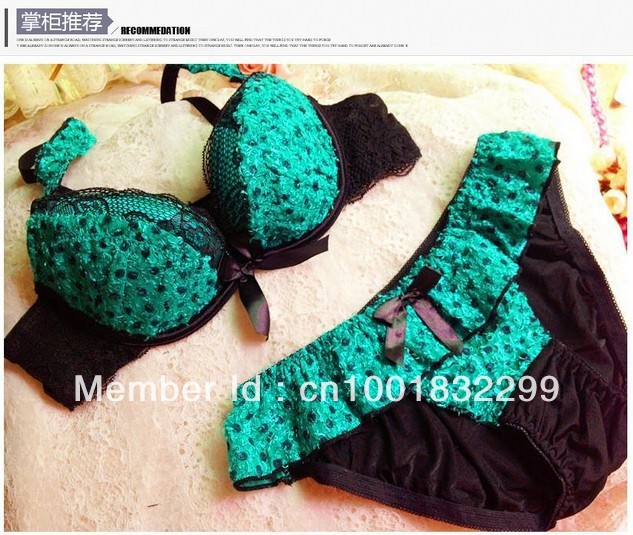 2013 Autumn and winter green plush dot fashion sexy underwear set plunge bra set