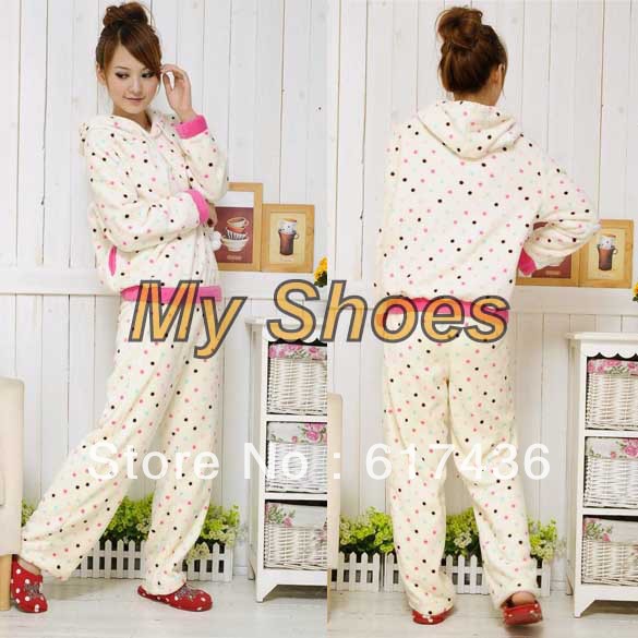 2013 Cute Winter Women's Pajamas Sleepwear sets Dots Pattern Hoodied Sleep Clothes Set Coral Fleece 2 Sizes free shipping 9280