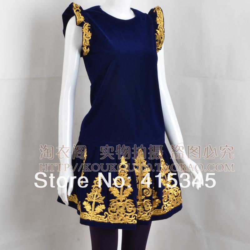 2013 early spring new fashion europe and America style,velvet sleeveless tops+skirt suit,embroidery fashion suit ,free shipping