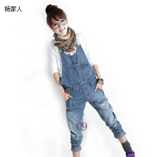 2013 female loose hole jeans big pocket decoration denim suspenders trousers