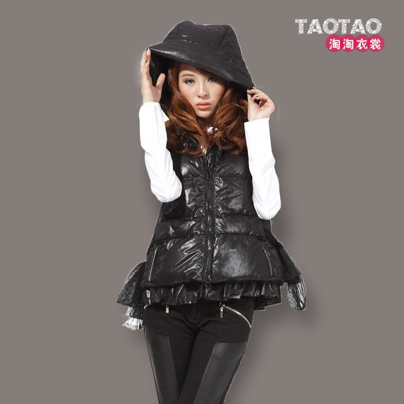 2013 free shipping New arrival women's autumn and winter fashion gentlewomen lace thermal with a hood vest outerwear