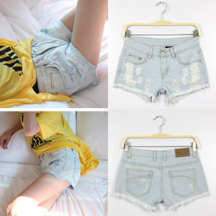 2013 free shipping new arrivl summer woman light color sexy frayed leisure hole Jeans Shorts