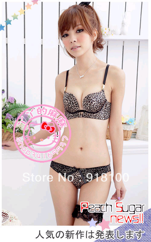 2013  Free shipping Vivi magazine hot sexy w leopard print push up the orlan bra underwear set