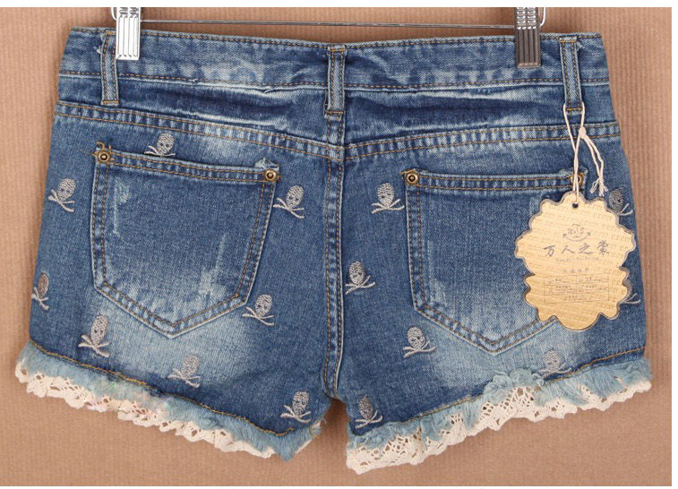 2013 Free shipping zipper paillette ornament pockets shorts for summer free size denim shorts women838-188