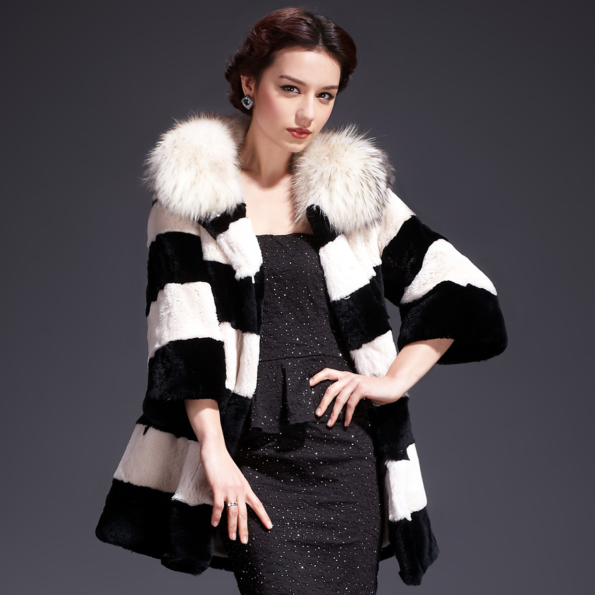 2013 fur coat top rex rabbit hair detachable raccoon fur two-color lj1337