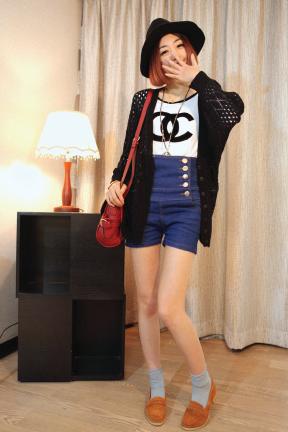 2013 han edition double-breasted high waist shorts in summer female high elastic waist jean shorts hot pants