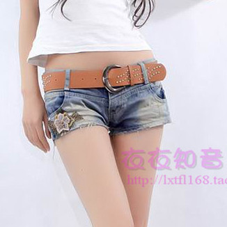 2013 hot seller Summer women's 2012 quality denim shorts super nostalgic female shorts 805